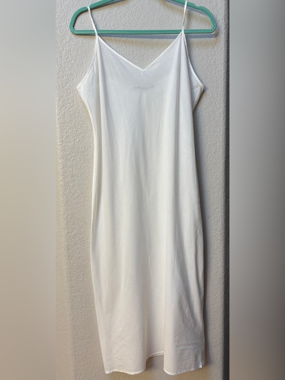Jarbo Elegant White 100% cotton V-Neck Midi Slip Dress with Spaghetti Straps